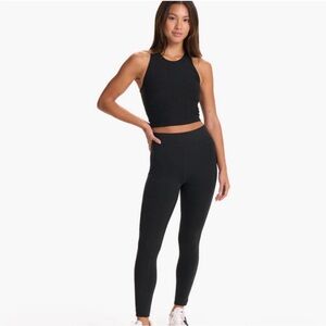 Vuori Granite Pocket Leggings in Black Heather NWT